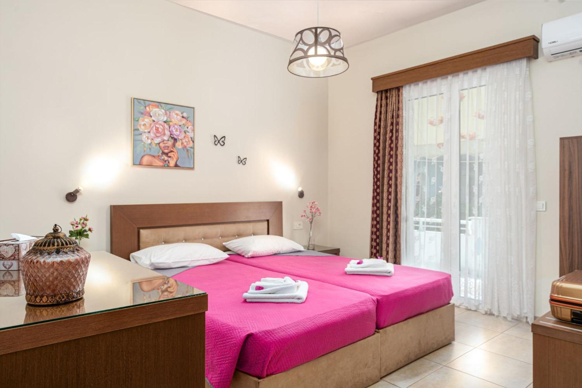 Stathis Beachfront Luxury Rooms Kalamákion Kamer foto