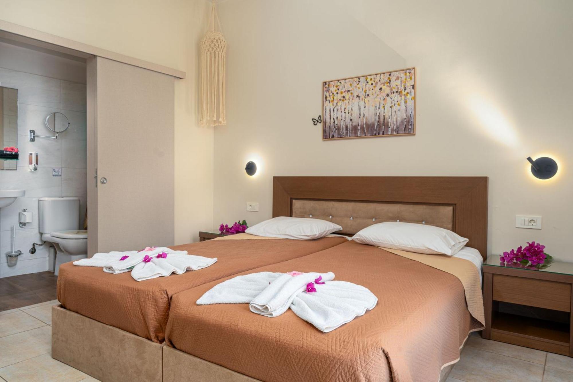 Stathis Beachfront Luxury Rooms Kalamákion Kamer foto